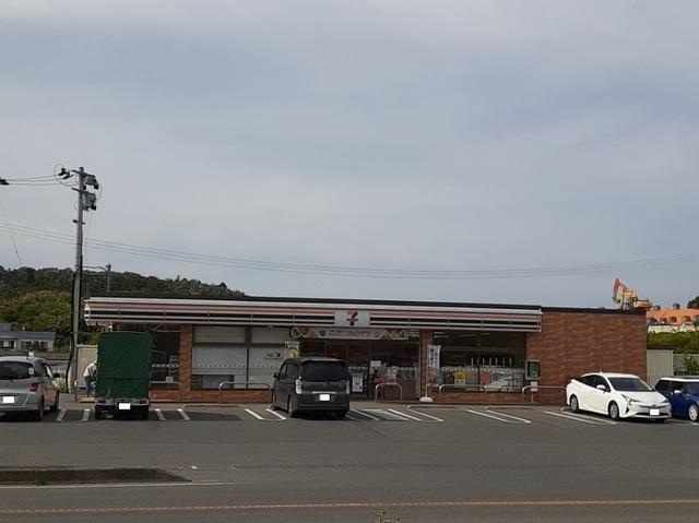 セブンイレブン原町牛来店：63m