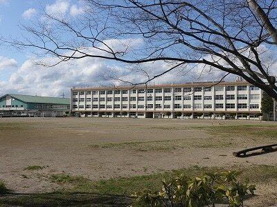 仙台市立将監中央小学校：1300m