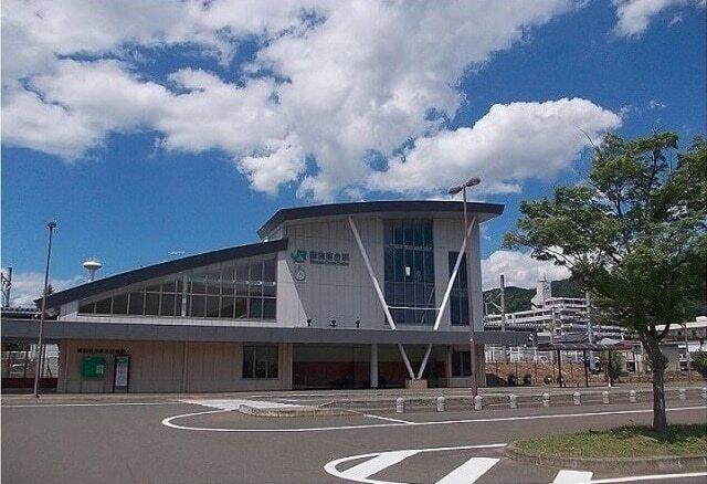 陸前落合駅：450m