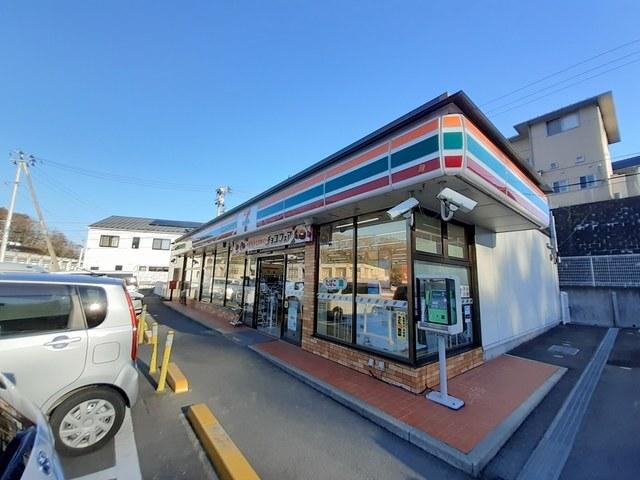 セブンイレブン塩竃庚塚店：1370m