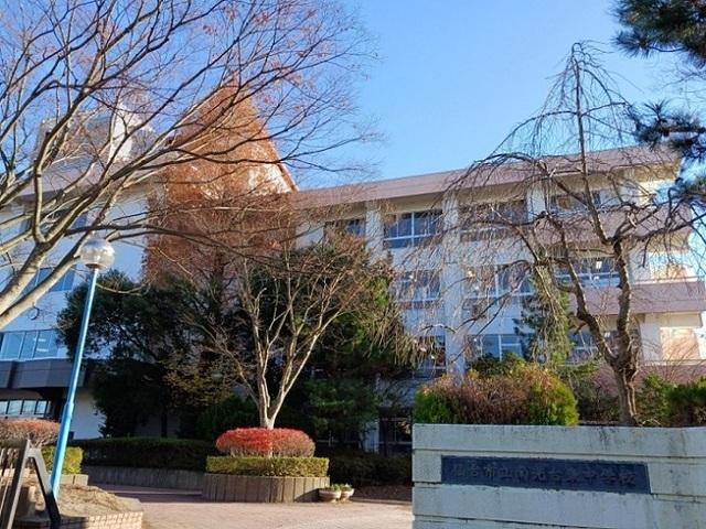 仙台市立南光台小学校：900m
