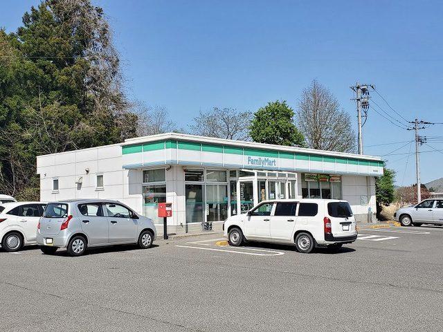 ファミリーマート川崎店：1000m