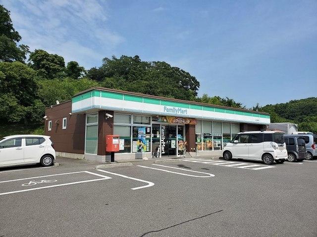 ファミリーマート白石大鷹沢店：750m