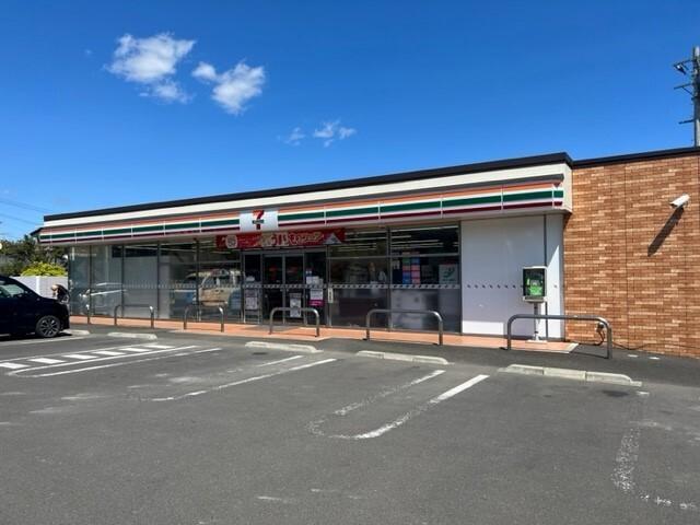 セブンイレブン亘理祝田店：160m