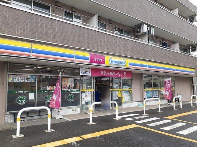 ミニストップ：144m