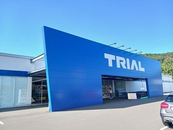 トライアル利府店：1300m