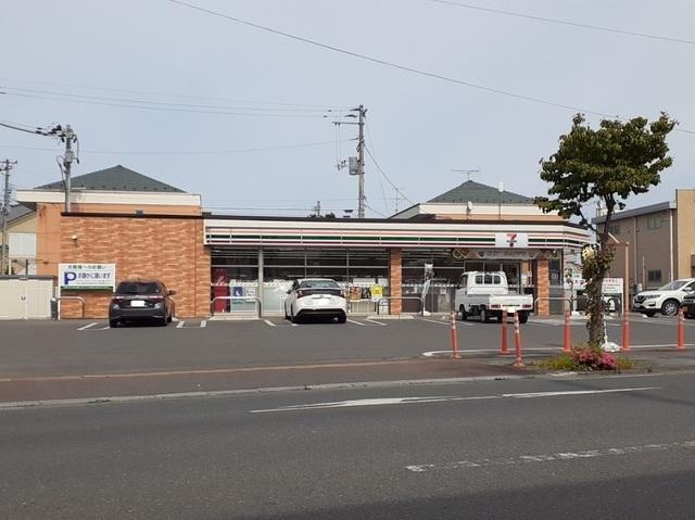セブンイレブン原ノ町駅前店：850m