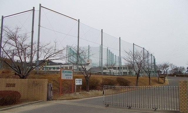 岩沼市立岩沼西中学校：1600m