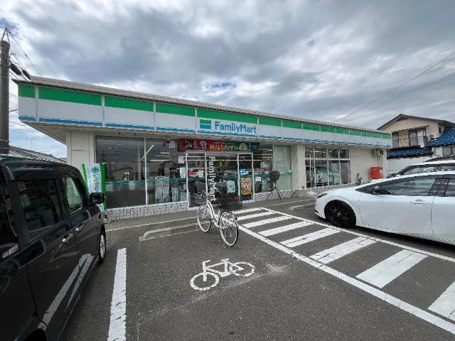 ファミリーマート岩沼中央四丁目店：485m