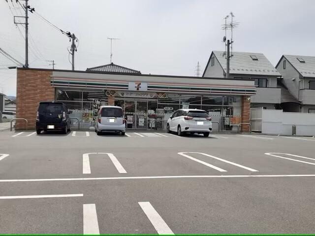 セブンイレブン原町北町店：550m