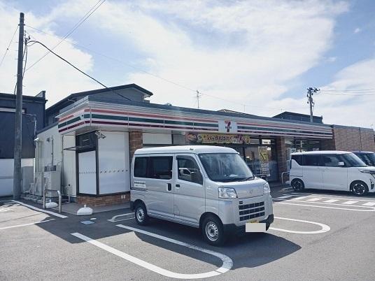 セブンイレブン利府中央3丁目店：450m