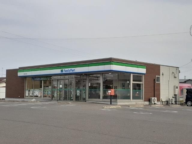 ファミリーマート原町日の出町店：450m
