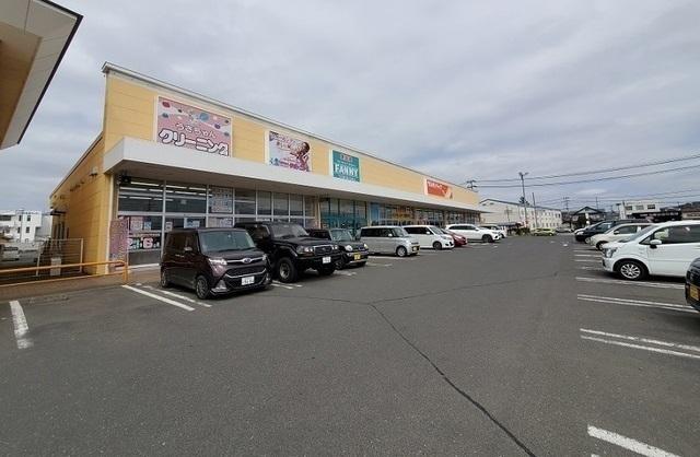 ツルハドラッグ宮城白石店：600m