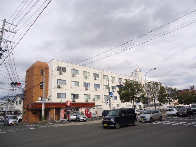 ほっともっと仙台通町店：394m