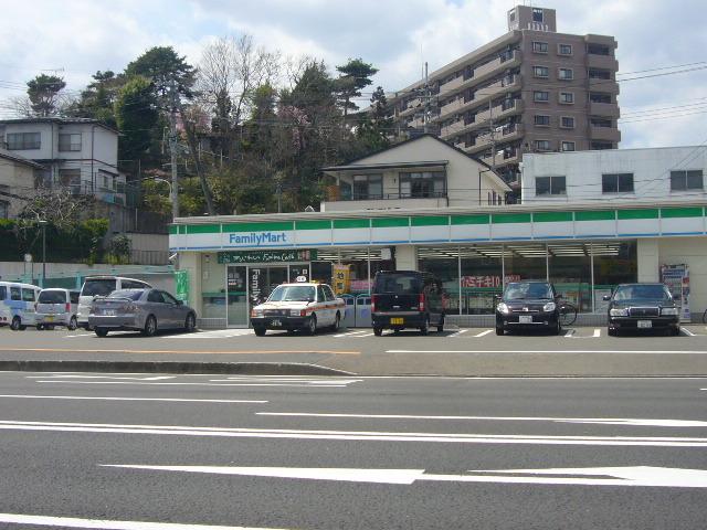 ファミリーマート北根四丁目店：500m