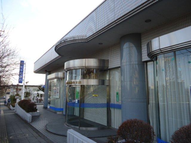 七十七銀行東勝山支店：978m
