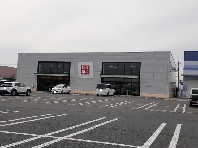 ユニクロ原町店：800m