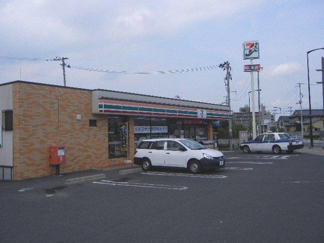 セブンイレブン仙台愛子駅前店：405m