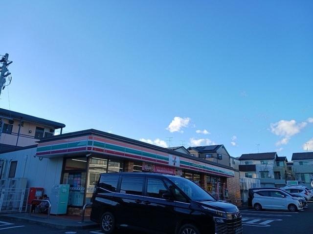 セブンイレブン南光台３丁目店：550m