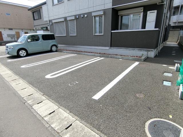 Ｄ−ｒｏｏｍ志波町（105） 駐車場