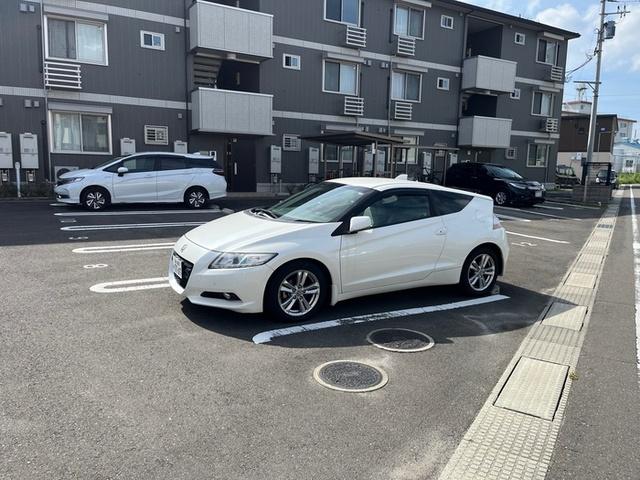 オリエント荒井西（311） 駐車場