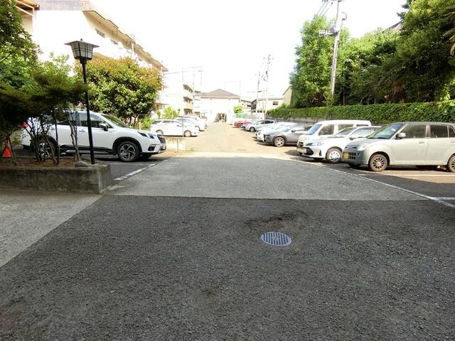 ラ・ステートハウス（302） 駐車場