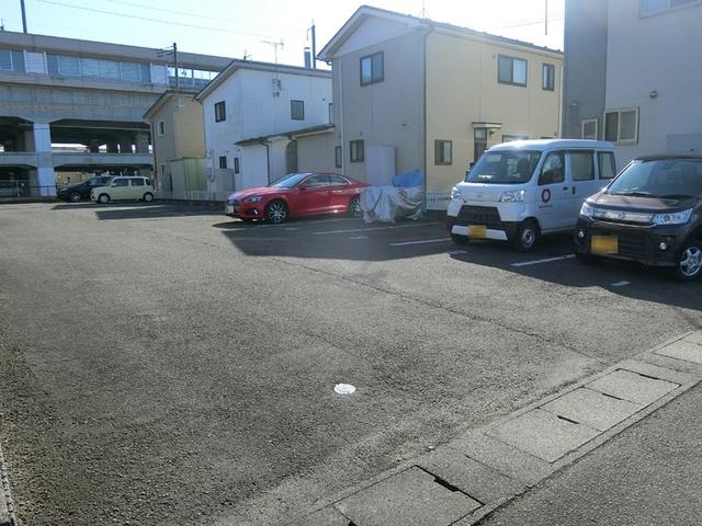 セジュールＦＫ　Ｄ・Ｅ（D201） 駐車場