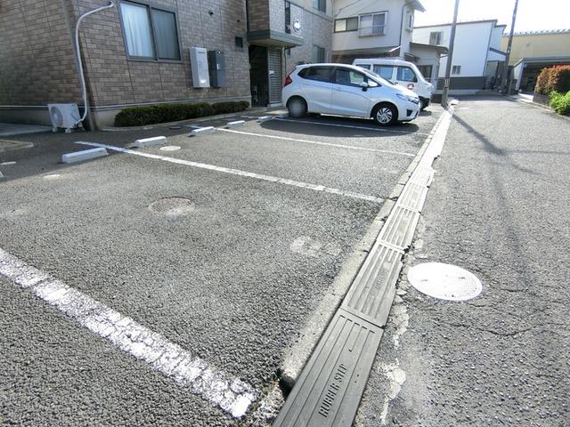 ウィルモア　Ａ（101） 駐車場