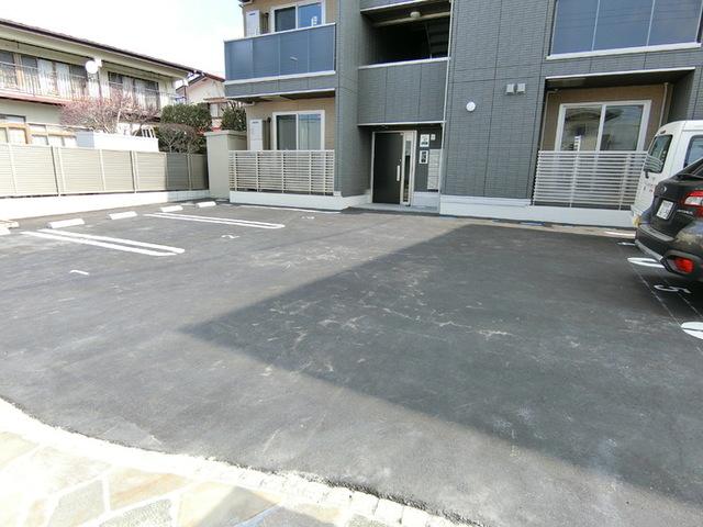 D-ROOM ARAI 4th street（302） 駐車場