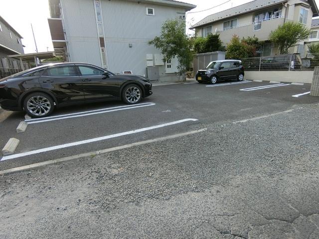 Ｄ−ｒｏｏｍ　ラ・フォーレ郡山（101） 駐車場