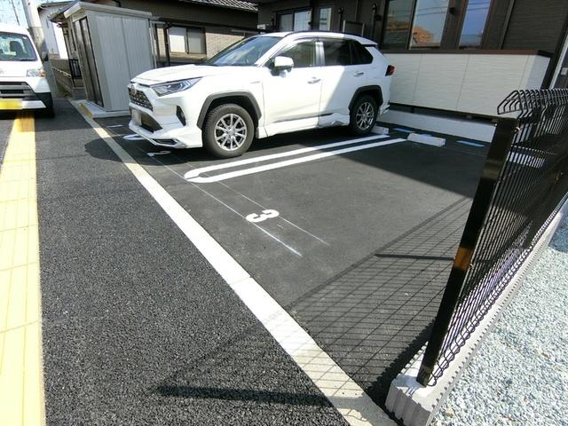 Ｄ-ＲＯＯＭ蒲町（303） 駐車場