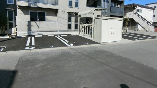 Ｄ−ＲＯＯＭ泉崎Ⅱ（101） 駐車場