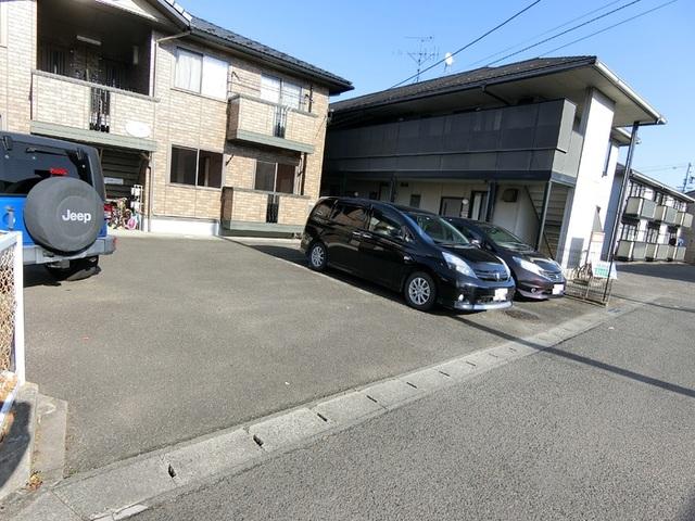 ウィルモア（102） 駐車場
