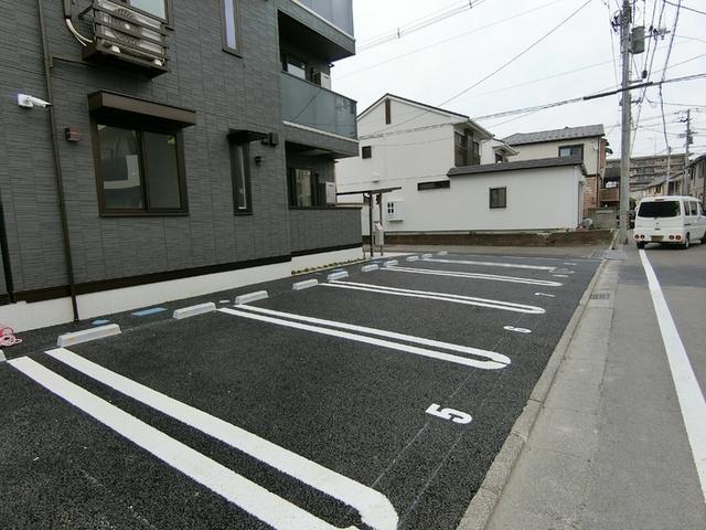 Ｄ−ＲＯＯＭルント連坊　Ｂ（103） 駐車場