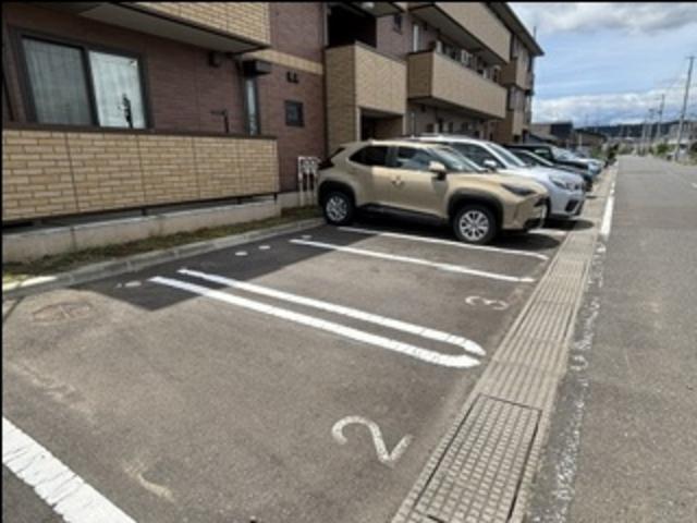 グランコート（201） 駐車場