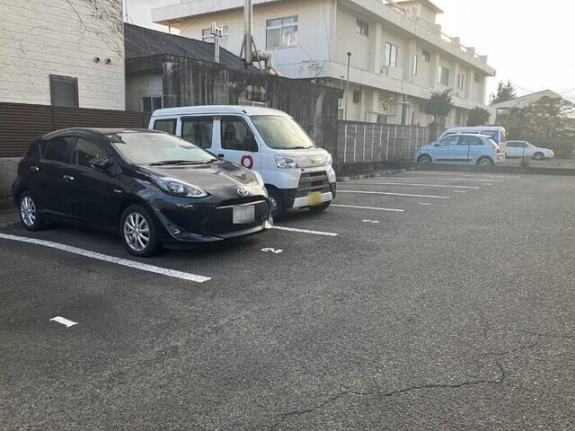 セジュールカワコー（103） 駐車場