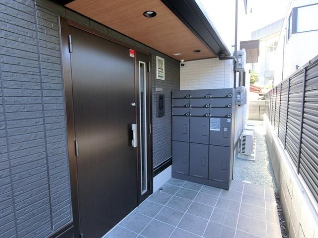 Luxe Gracia 成田町（102） エントランス