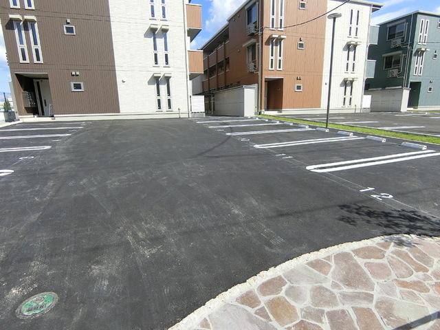 Ｄ−ｒｏｏｍあすと長町　Ⅲ（102） 駐車場