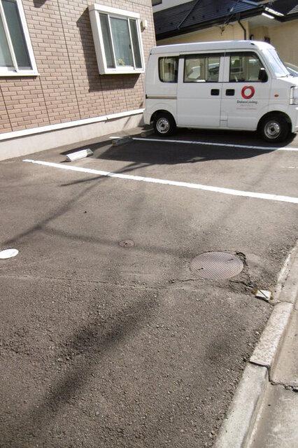 ベルフラワー（B） 駐車場