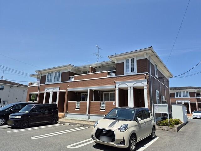 亘理駅より徒歩3分 築19年6ヶ月 2階建の賃貸物件