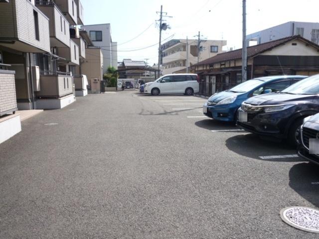 シェレンバーム（303） 駐車場