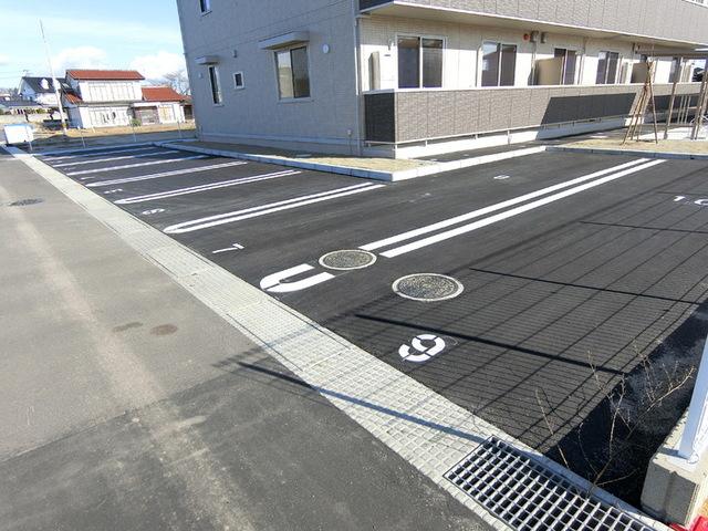 ボナールＫ（303） 駐車場
