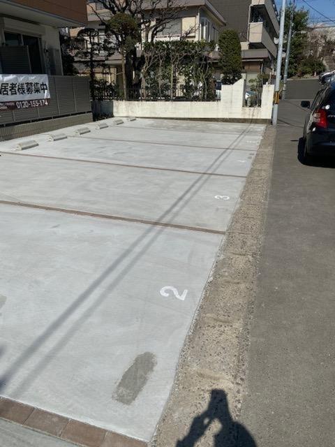 Ｄ−ｒｏｏｍ土樋（301） 駐車場
