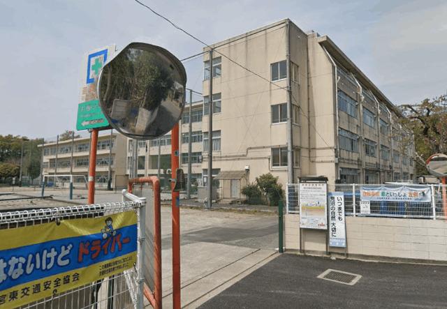 さいたま市立片柳中学校：1663m