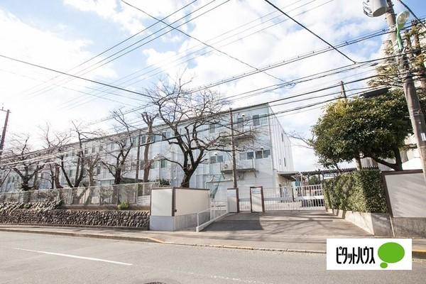 世田谷区立深沢中学校