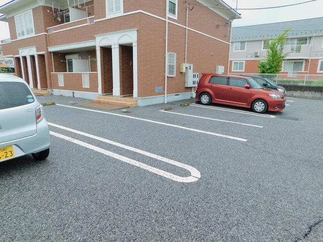 パーク・ユニゾン（201） 駐車場
