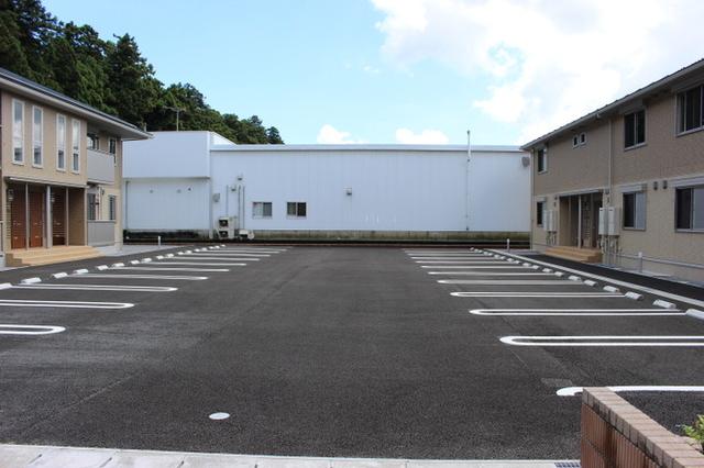カーサ・ＨＡＲＵ　Ｃ（103） 駐車場