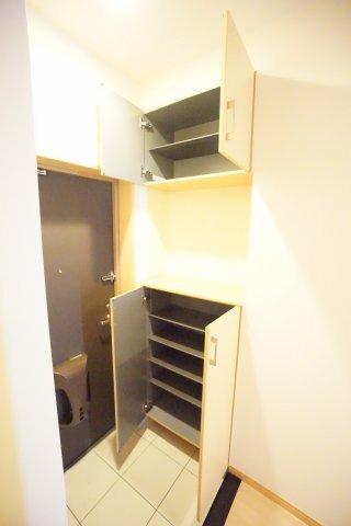 グロリオーサ 部屋画像