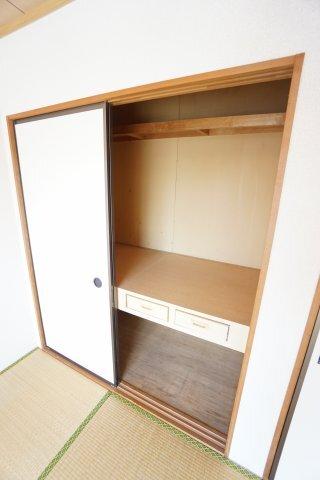 ヴィラモデルナA 収納