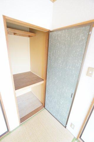ヴィラモデルナA 収納